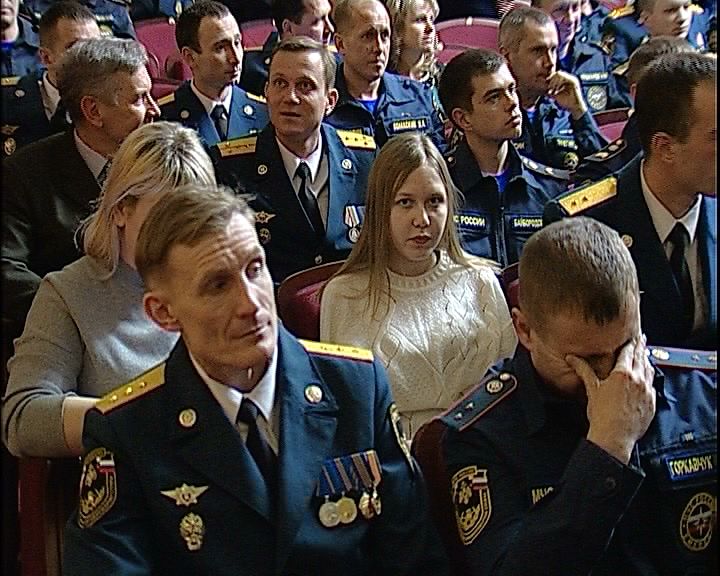 В Кирове наградили тех, кто подверг опасности себя, спасая жизни других