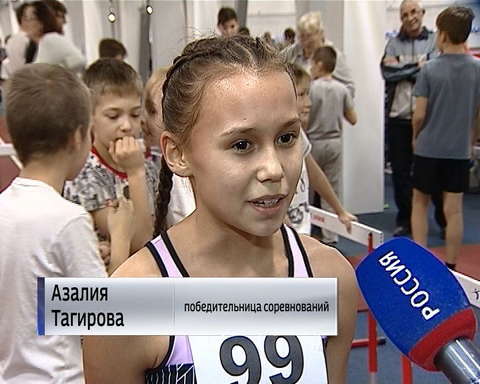 В манеже "Вересники" прошли первые официальные старты у легкоатлетов 