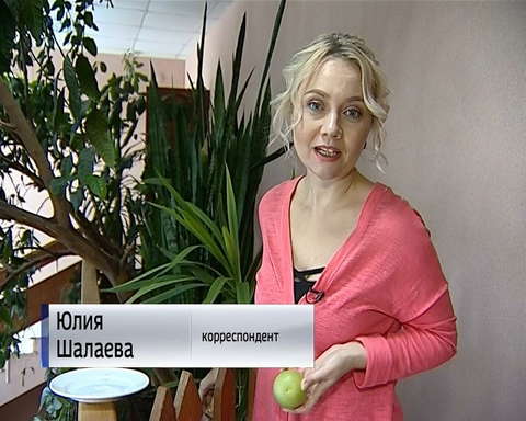 В Костино готовятся собрать необычный урожай: в Доме культуры поспевают цитрусовые