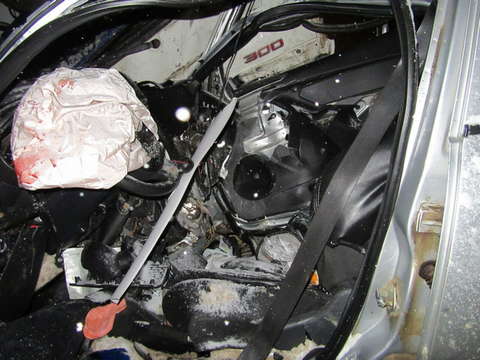 В Юрьянском районе "Лада Гранта" врезалась в фургон: 1 человек погиб.