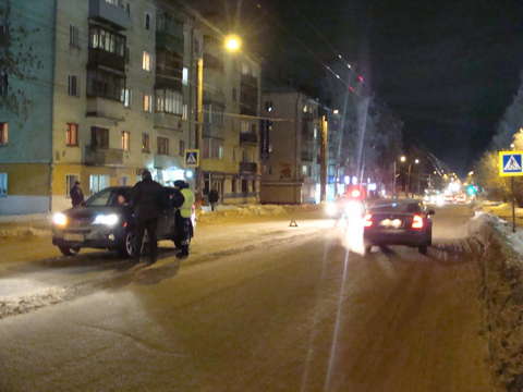 На улице Попова иномарка сбила 18-летнюю девушку.