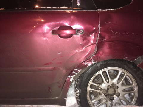 На трассе Киров-Стрижи столкнулись «Форд Фокус» и «Митсубиси».