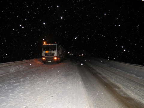 В Юрьянском районе столкнулись лесовоз, бензовоз и две фуры.