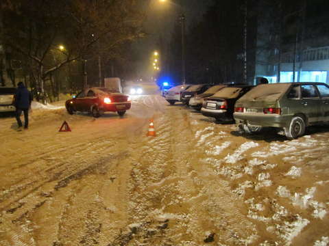 В Кирове иномарка сбила 25-летнего мужчину.