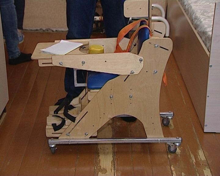 Кировским инвалидам закупают непригодные для использования средства реабилитации