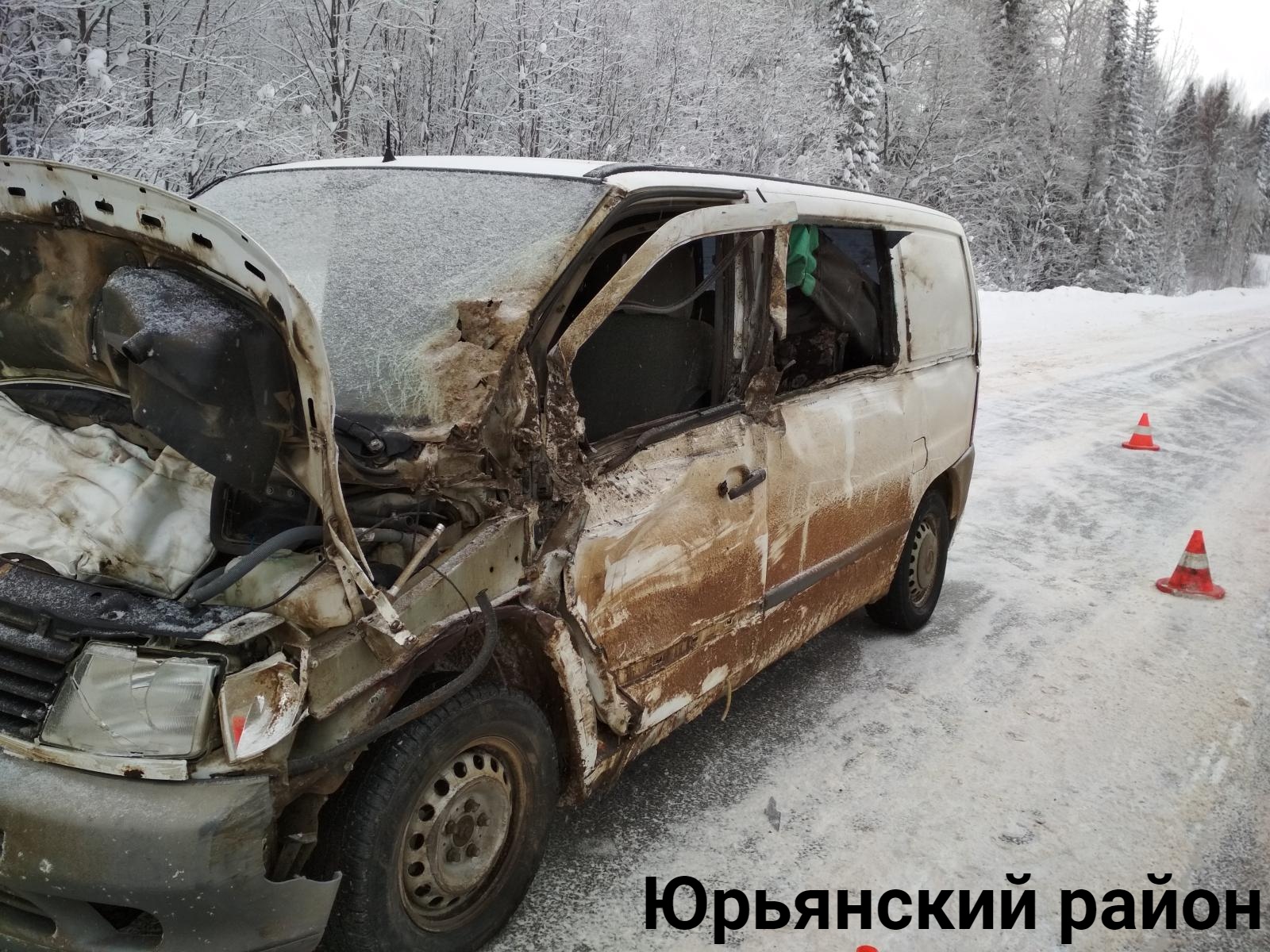 В Юрьянском районе фура 