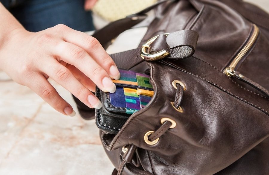 В Кирове за кражу в торговом центре задержана жительница Нижегородской области.