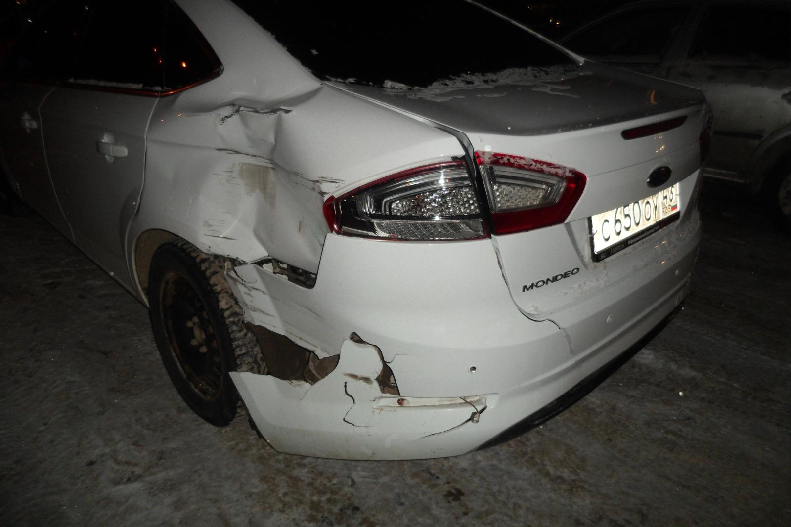 На улице Свободы произошло тройное ДТП.