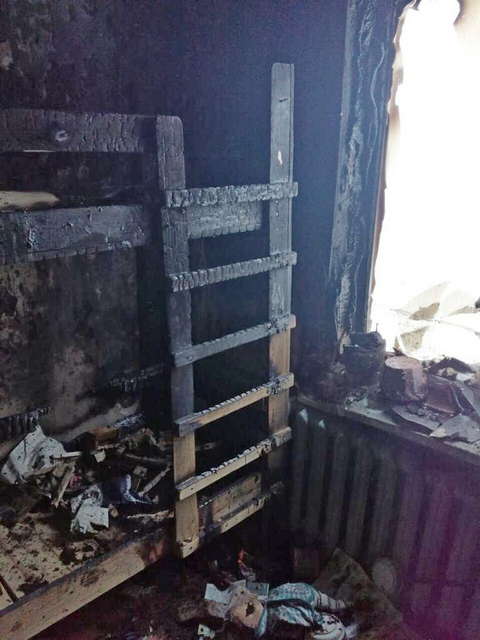 В Кировской области пожарные спасли из огня 4 детей.