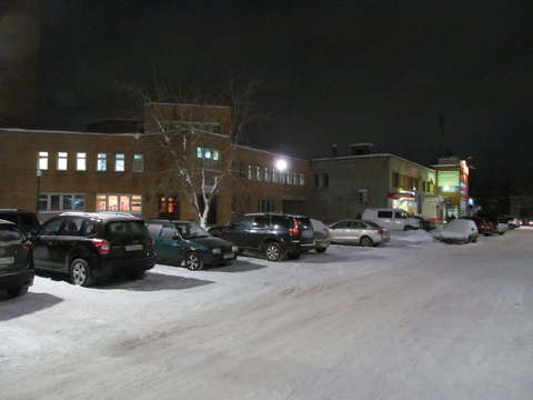 В Кирово-Чепецке 7-летняя девочка упала с лестницы в детском клубе.