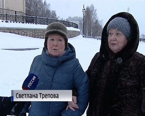 Набережную Грина никак не удается расчистить от снега