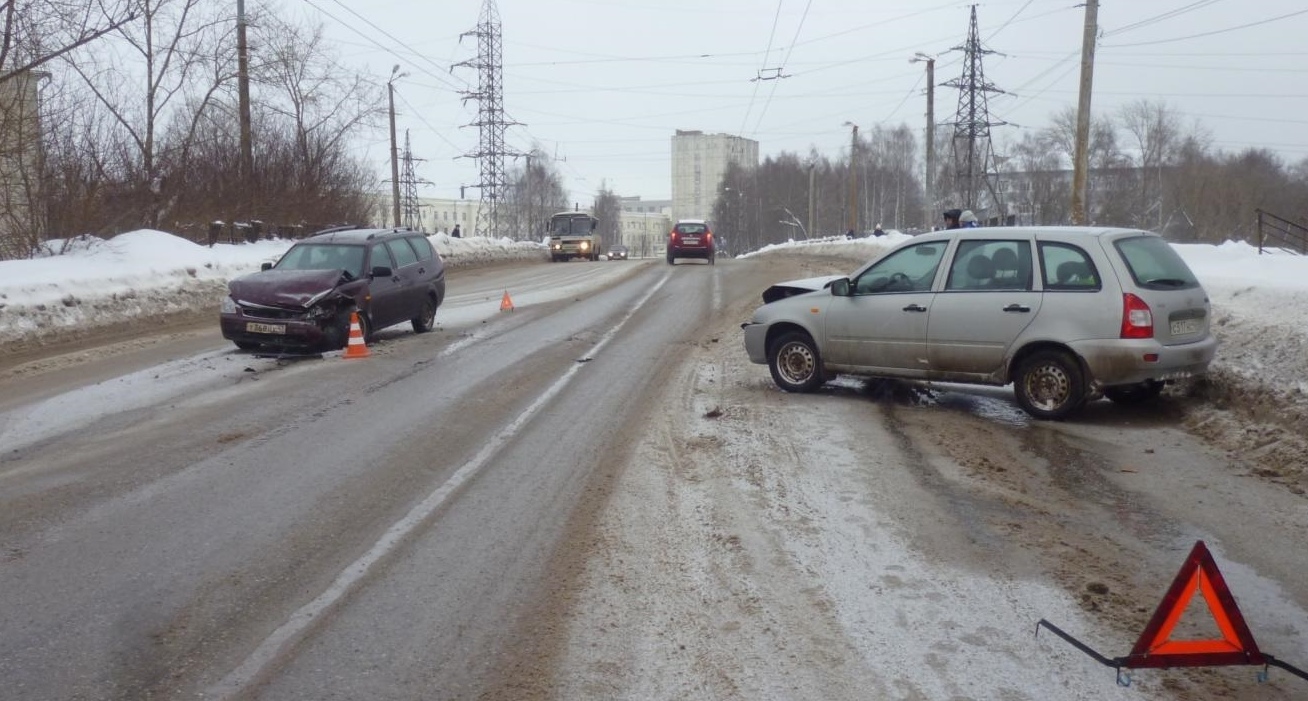 На Октябрьском проспекте столкнулись 
