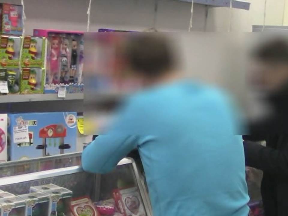 В Кирове изъяли большую партию контрафактных детских игрушек.