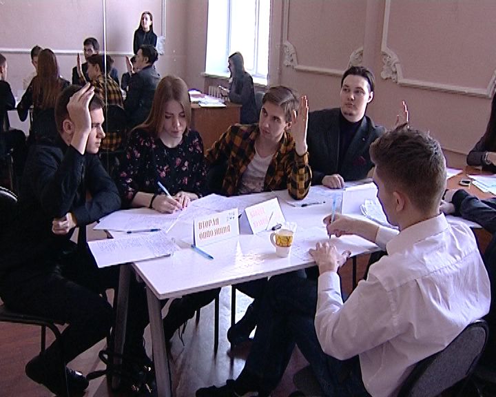 Кировские студенты устроили 