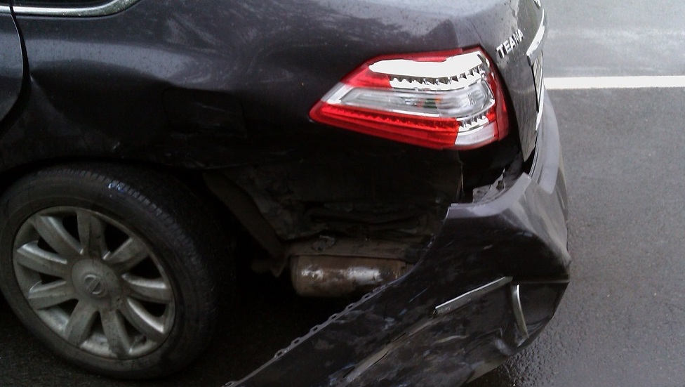 В Кирове задержали мужчину, повредившего несколько иномарок.