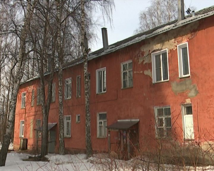 В Кирове протекла крыша, которую недавно ремонтировали