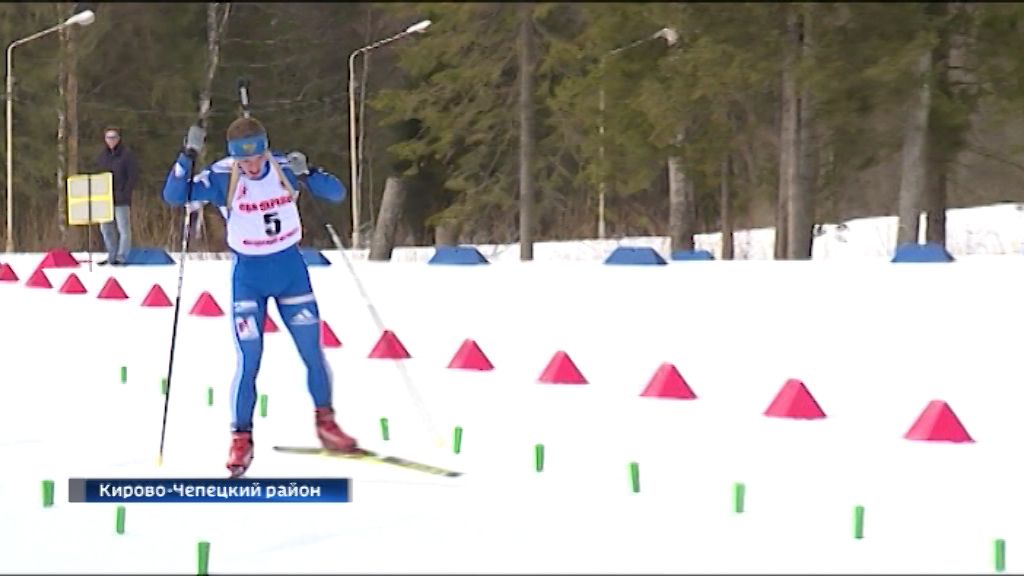 В Перекопе прошли областные соревнования по биатлону памяти заслуженного тренера Николая Мочалова