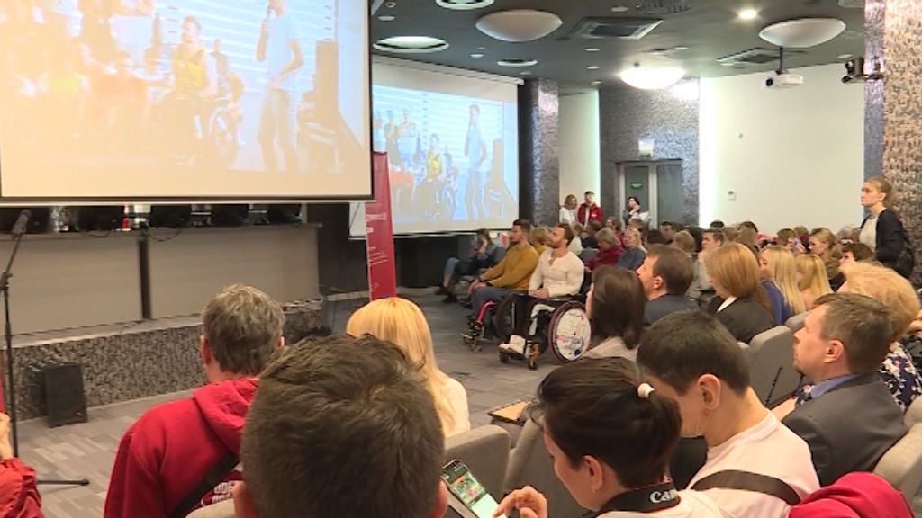 В Кирове сделал остановку 