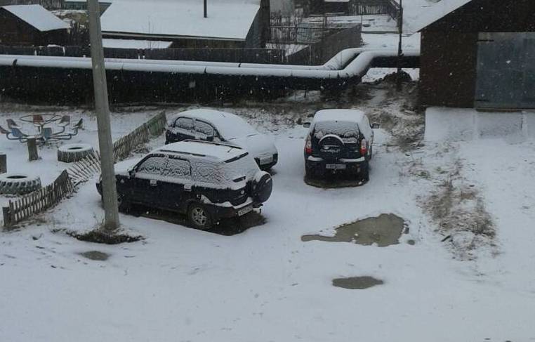 В северо-восточных районах Кировской области выпал снег.