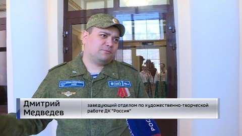 На улицах Кирова вновь появились праздничные "поющие автобусы"