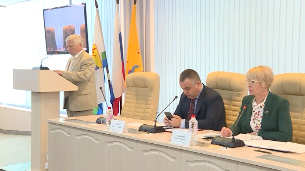 Полеты квадрокоптеров и передачу сетей водоснабжения обсудили депутаты Кировской гордумы