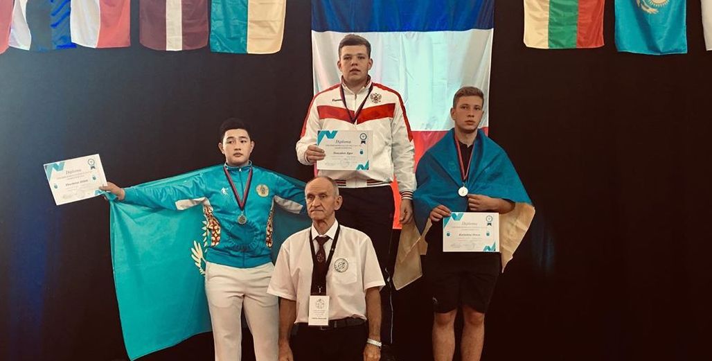 Кировские гиревики блестяще выступили на международном помосте.