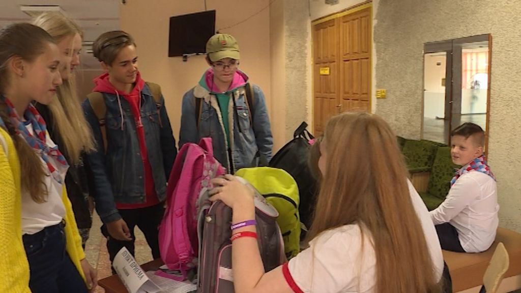 Для затопленного Тулуна: кировчане помогают школьникам пострадавшего региона