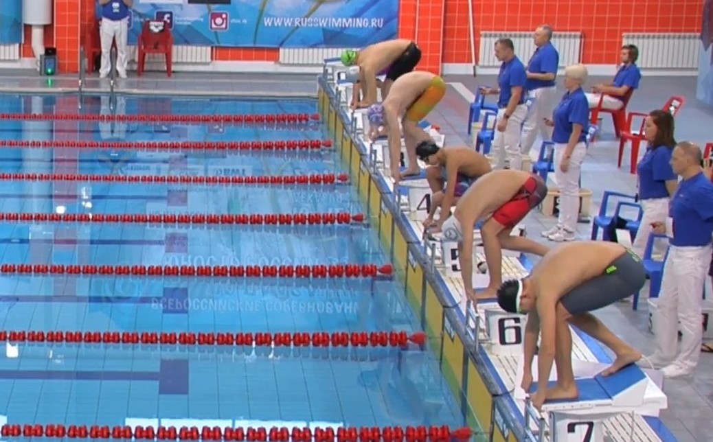 Кировские пловцы стали призерами всероссийских соревнований.