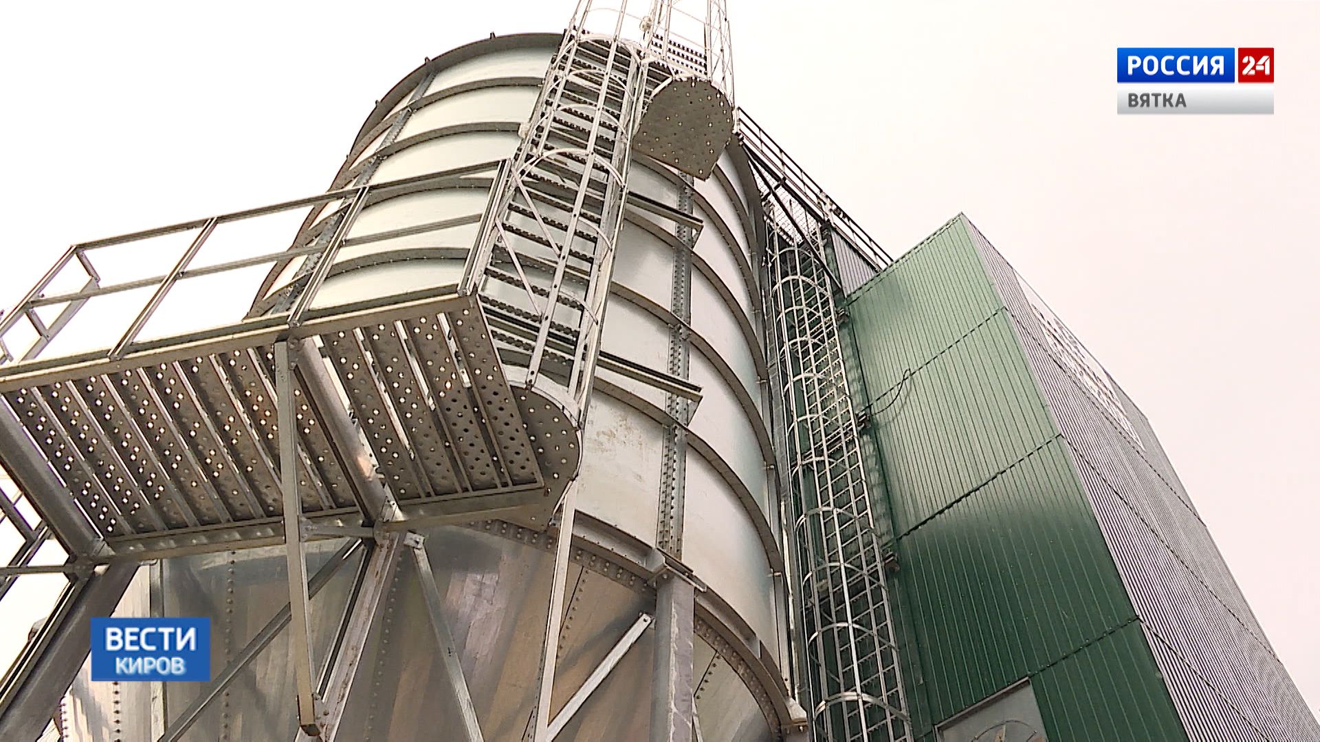 В Советском районе запустили самый крупный в регионе зерносушильный комплекс