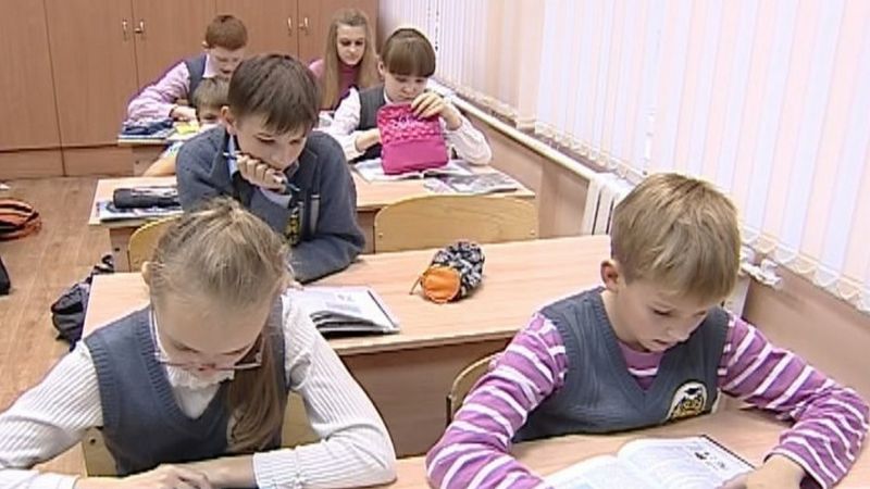 Более 60 тысяч учебников поступит в кировские школы