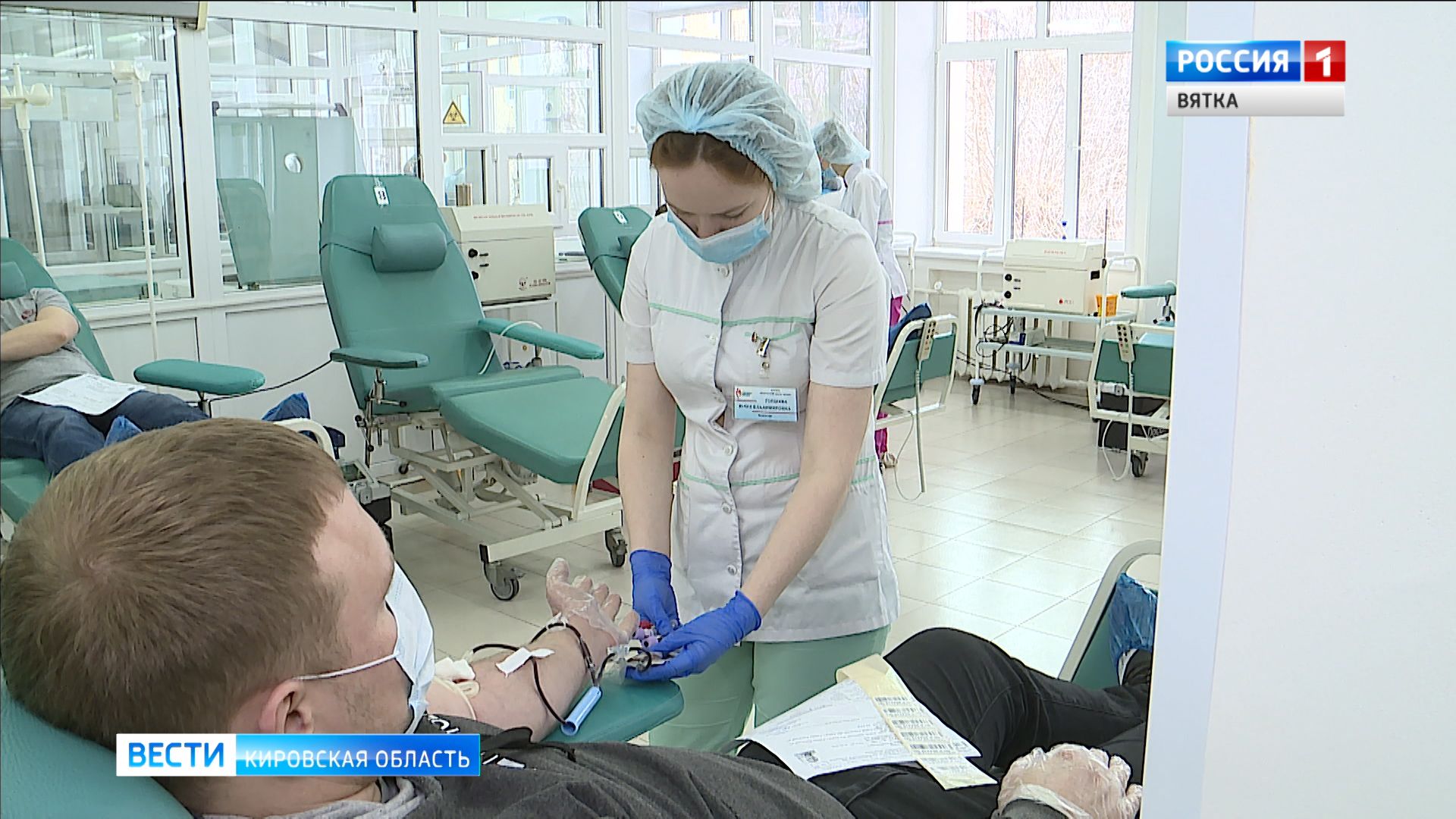 Центр крови организовал забор антиковидной плазмы в отдельном помещении