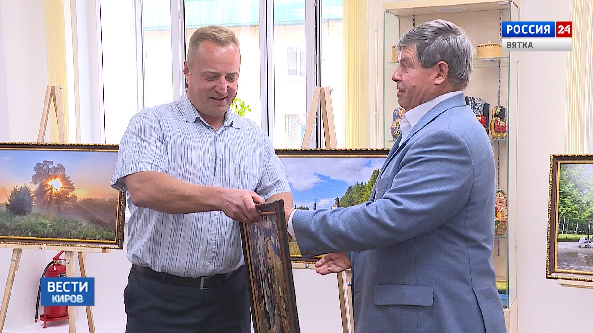 ВТПП передала госпиталю ветеранов войн выставку о мире