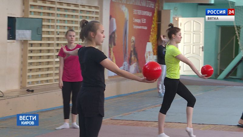 В Кирове художественные гимнастки возобновили тренировки в залах