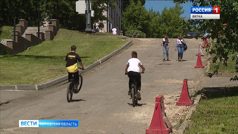 Улицу Казанскую в Кирове отремонтируют к концу июля