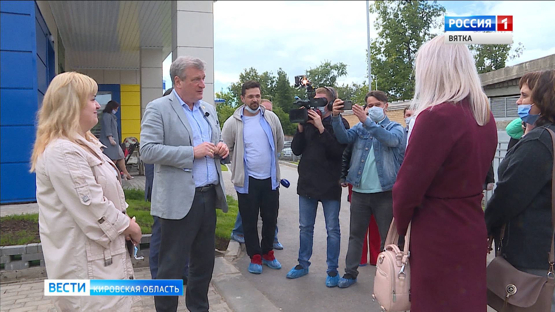 Игорь Васильев посетил новый детский сад «Улыбка» в Слободском