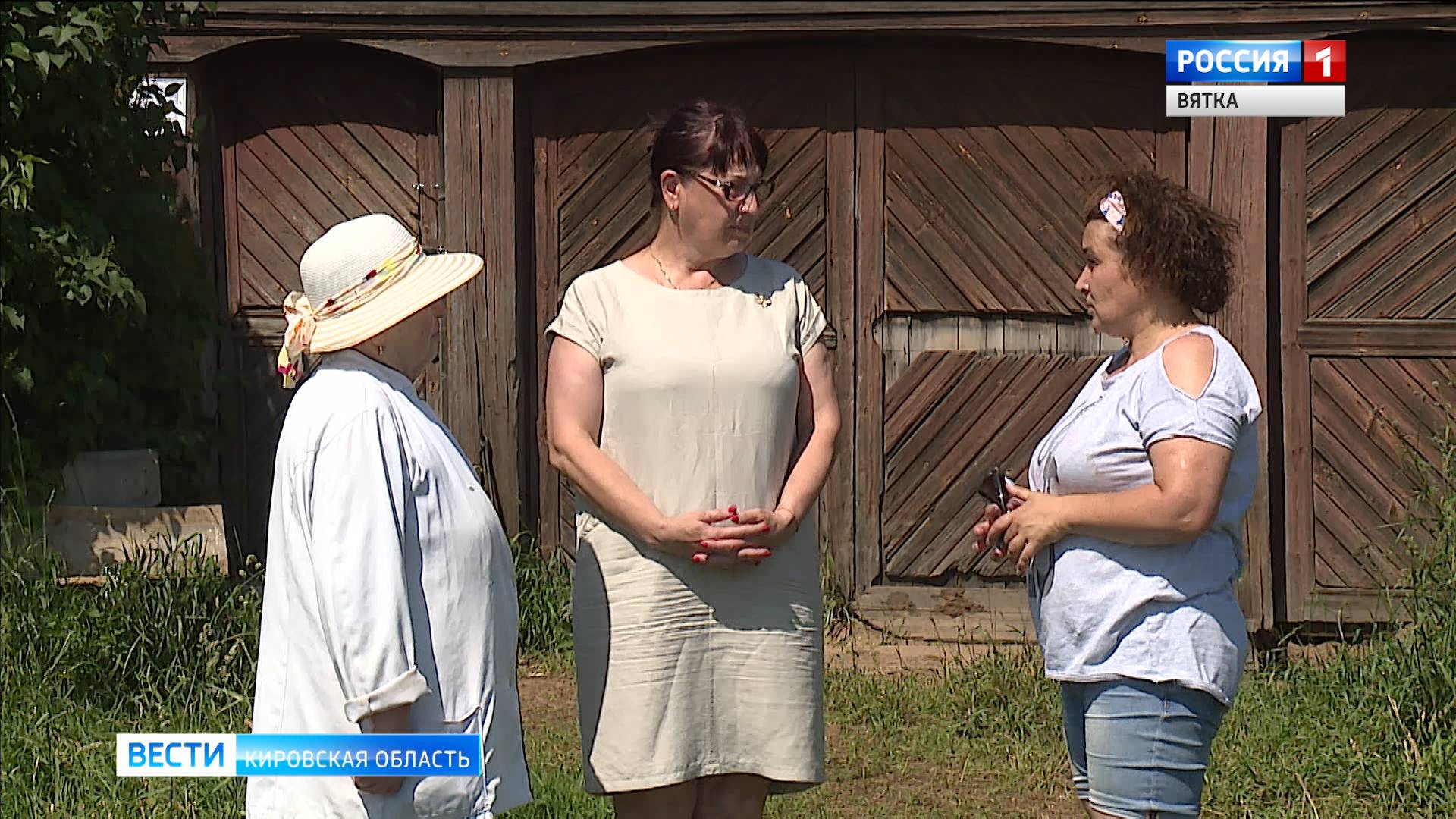 В деревне Поломец местные жители пожаловались на приют для собак