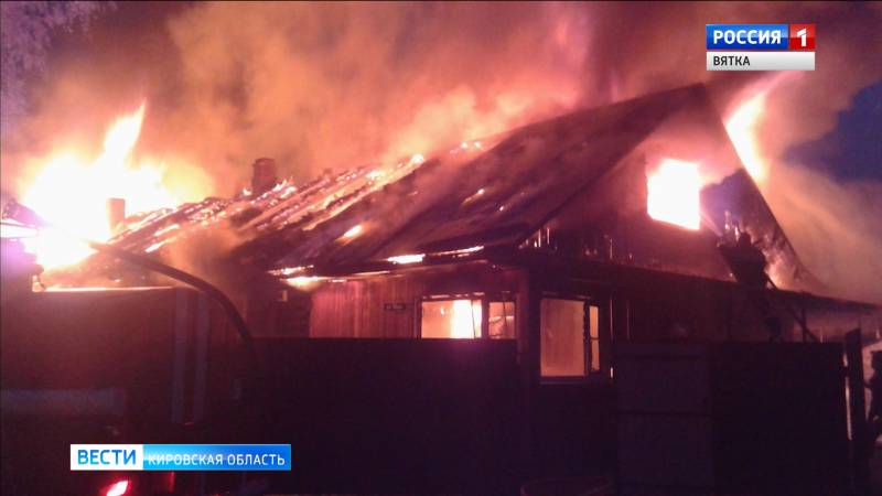 В Юрьянском районе от удара молнии сгорел дом