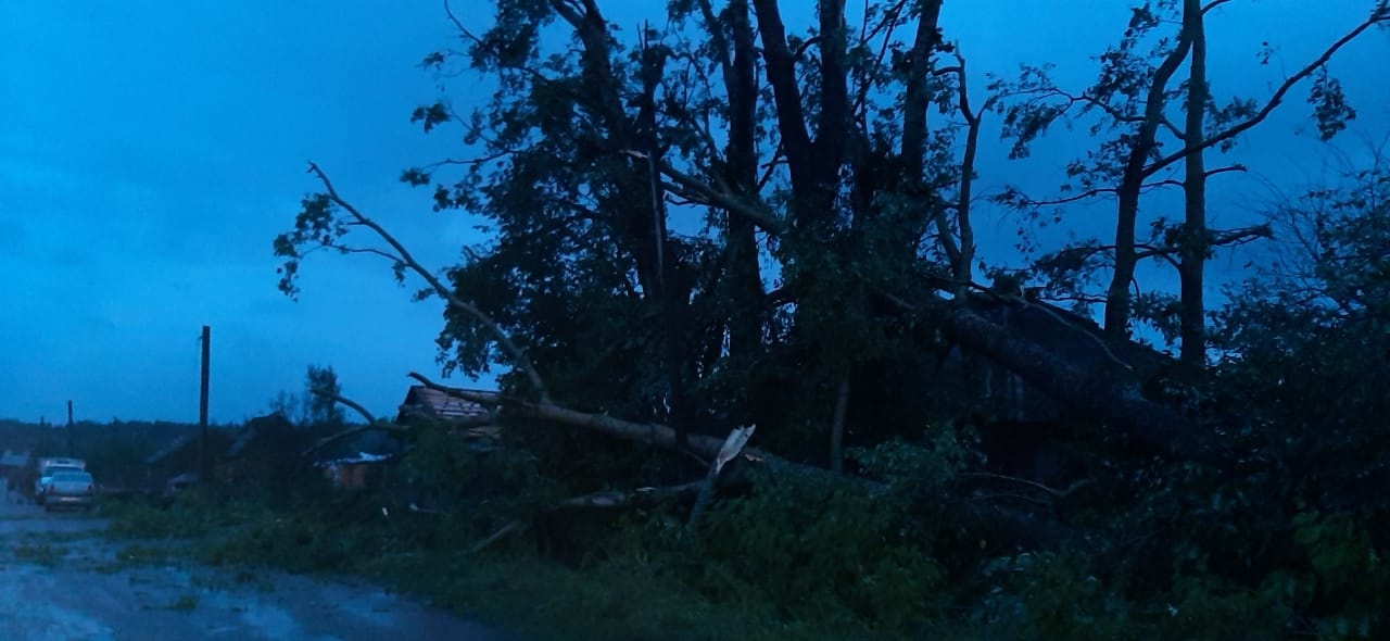 В Кировской области прошел смерч