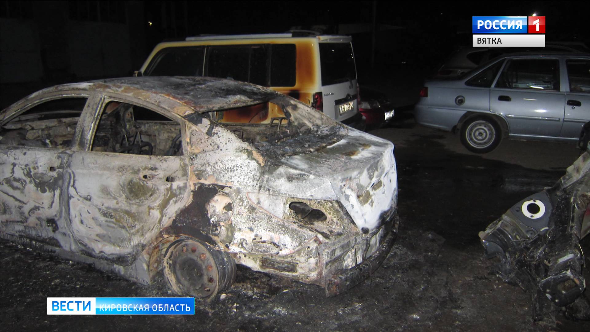 В кировском автосервисе на Щорса сгорели машины