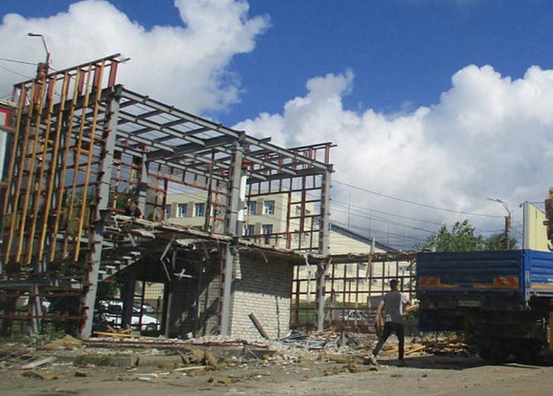 В Кирове разыскивают владельца самостроя на Луганской