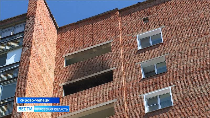 В Кирово-Чепецке жильцы дома, пострадавшего при грозе, понесли многотысячные убытки