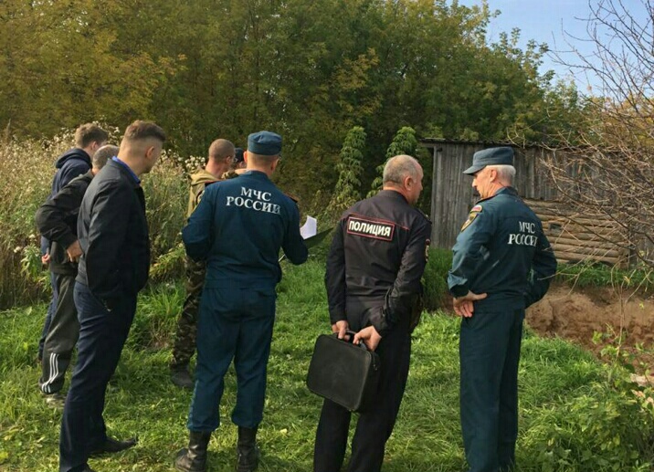 Власти Вятскополянского района прокомментировали провал дома под землю