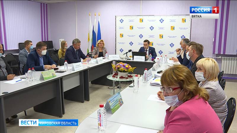 Областные родительские собрания планируют сделать регулярными