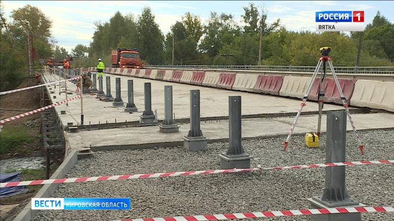 В Сунском районе отремонтировали мост через реку Суна