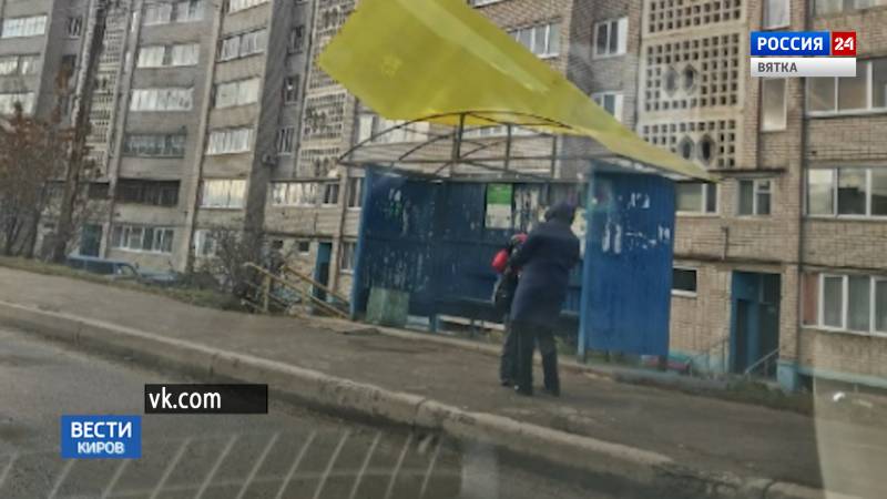 В Кирове устраняли последствия сильного ветра