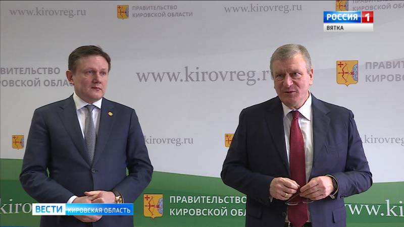 Чурин отчитался Васильеву о работе правительства за три года