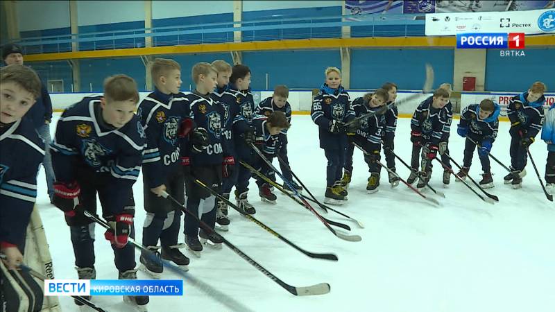 В Кирове завершились финальные матчи соревнований «Золотая Шайба»