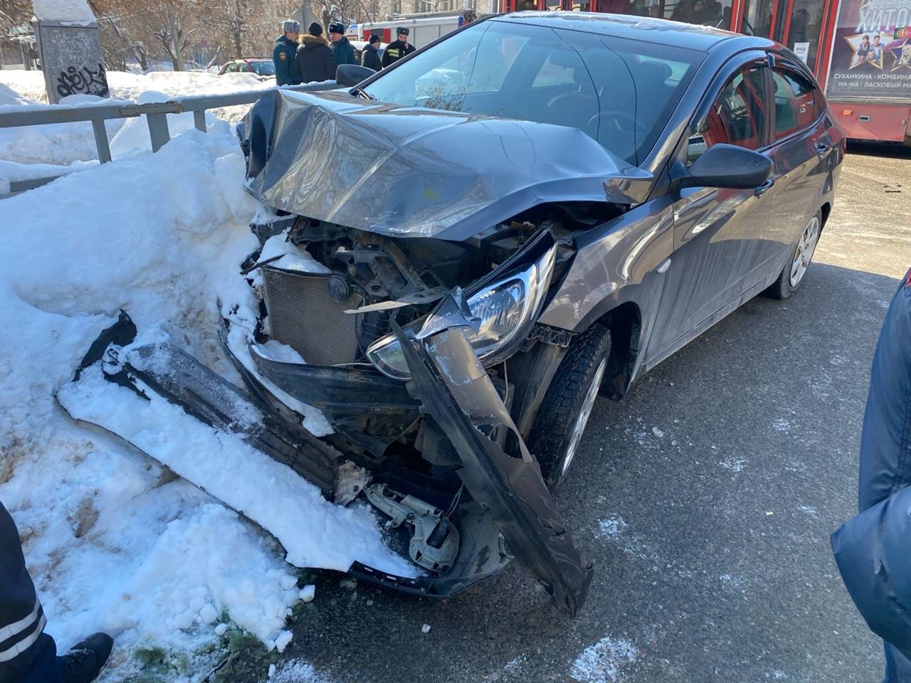 В Кирове столкнулись «Хендэ Солярис» и пожарная машина