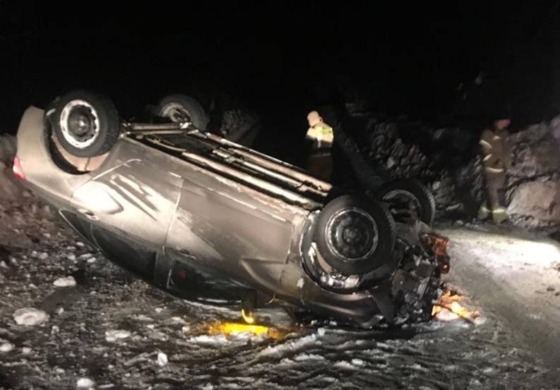 В Кирово-Чепецком районе «Лада Веста» врезалась в дерево и опрокинулась