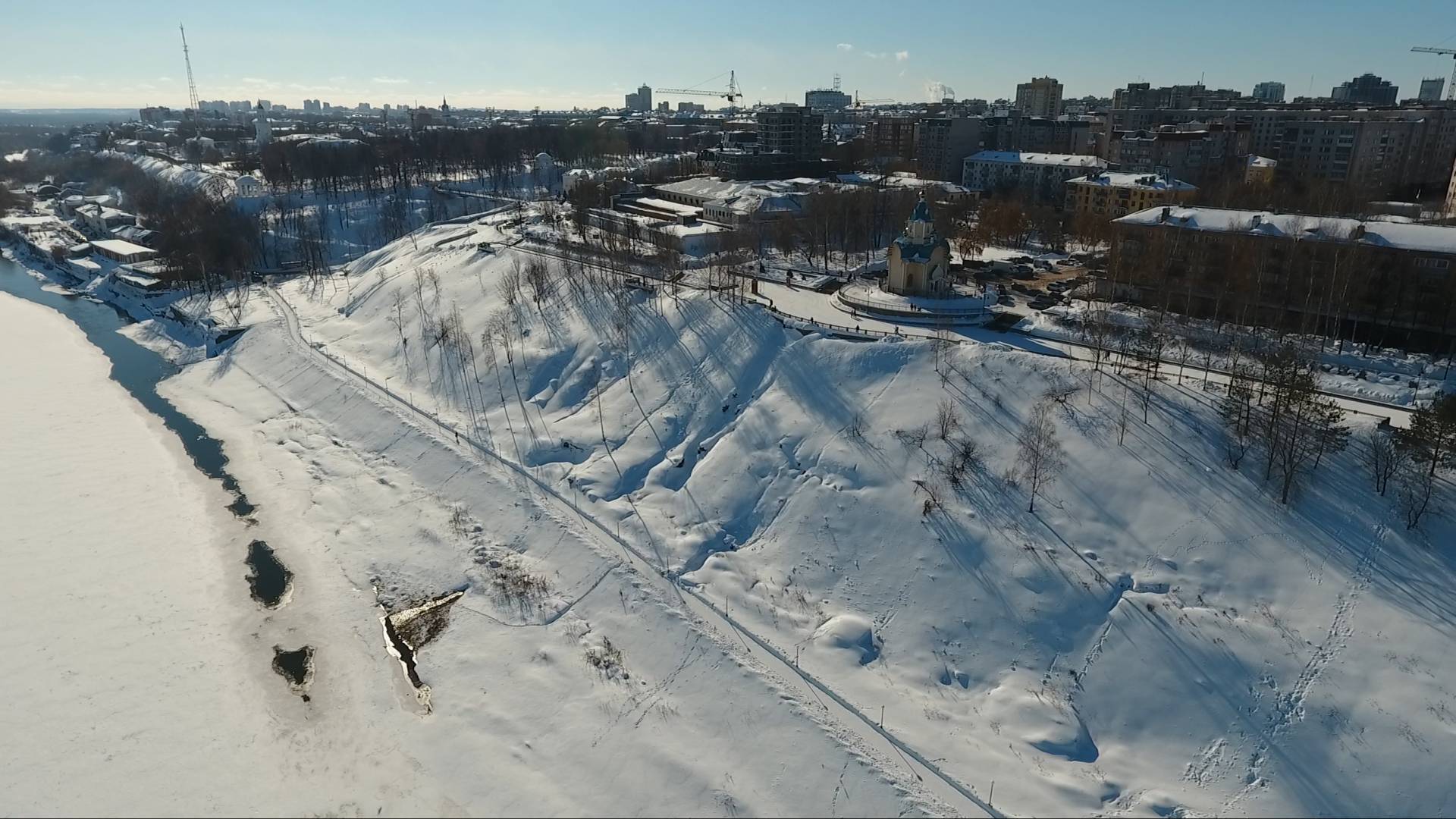 Кировчанка сорвалась с обрыва и полтора часа держалась за березу